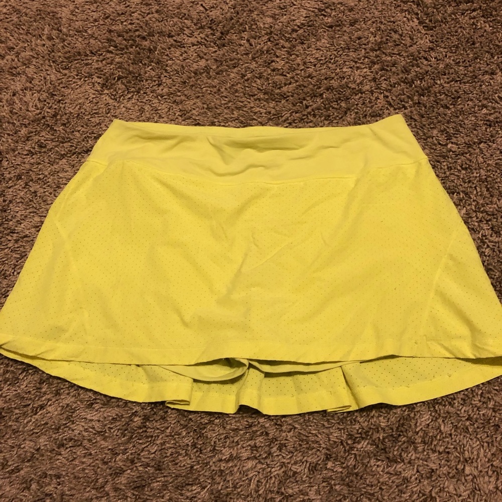 Green Gap tennis skirt